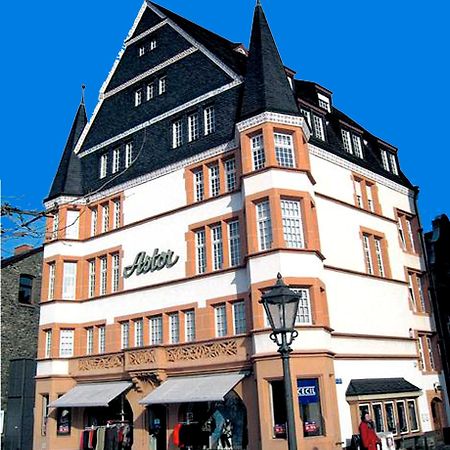 Ferienwohnung Oliver92 베른카슈텔쿠에스 외부 사진