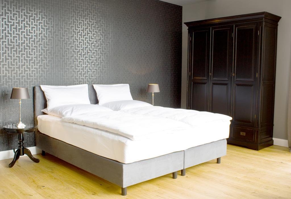 Ferienwohnung Oliver92 베른카슈텔쿠에스 외부 사진